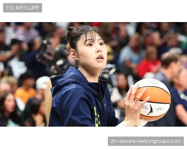 受伤也挡不住颜值和乐观！李月汝自拍圈粉无数，李月汝挺漂亮